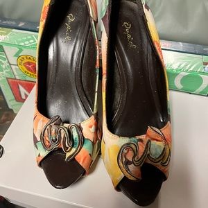 Qupid floral heels